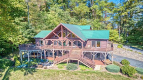 Luxury Log Cabin Heart of Maggie Valley!